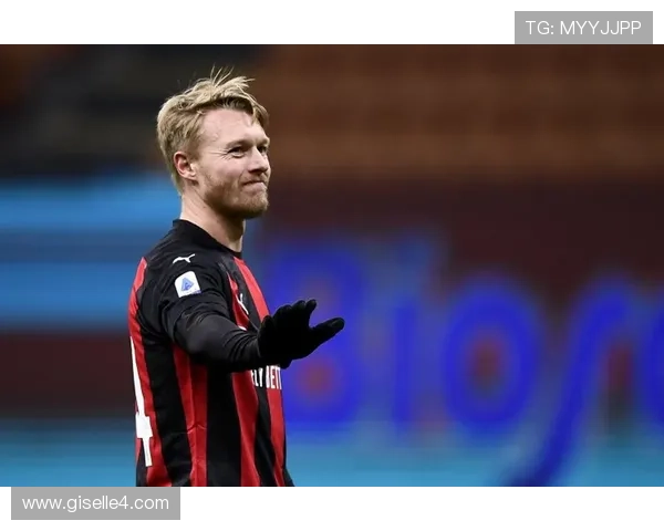 AC米兰防线屡遭打穿,站位混乱与回防迟缓问题逐步反映于比赛走势 AC米兰防线屡遭打穿,站位混乱与回防迟缓问题逐步反映于比赛走势