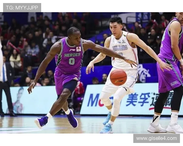 “快攻犯规”在比赛中如何判定？一篇文章带你搞懂裁判的判罚标准