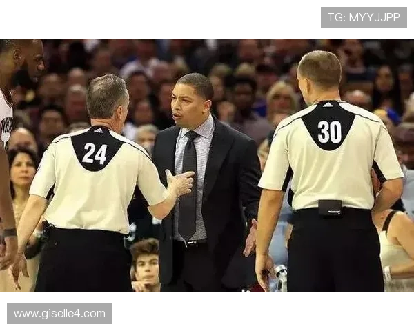 国际篮球三秒规则区别解析，带你了解FIBA与NBA的具体差异在哪里